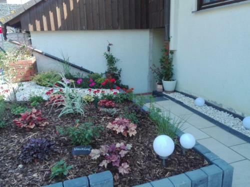 Obere Ferienwohnung Asshoff Zwischen Odenwald, Taubertal Und Bauland Berolzheim Exterior foto